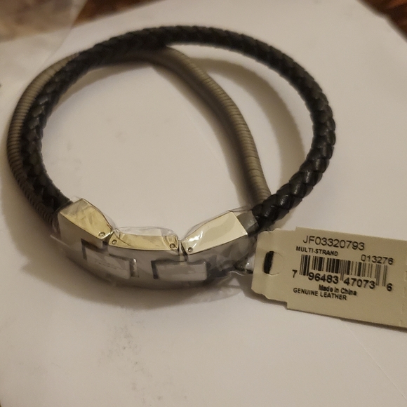 FOSSIL BRACELET - Picture 1 of 6